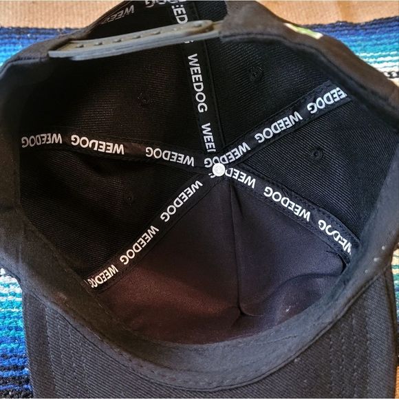 Weedog Cannabis Snapback Hat - Picture 3 of 3